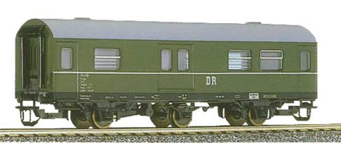 3-axle rebuild baggage car Pw3ge<br /><a href='images/pictures/Tillig/13430.jpg' target='_blank'>Full size image</a>